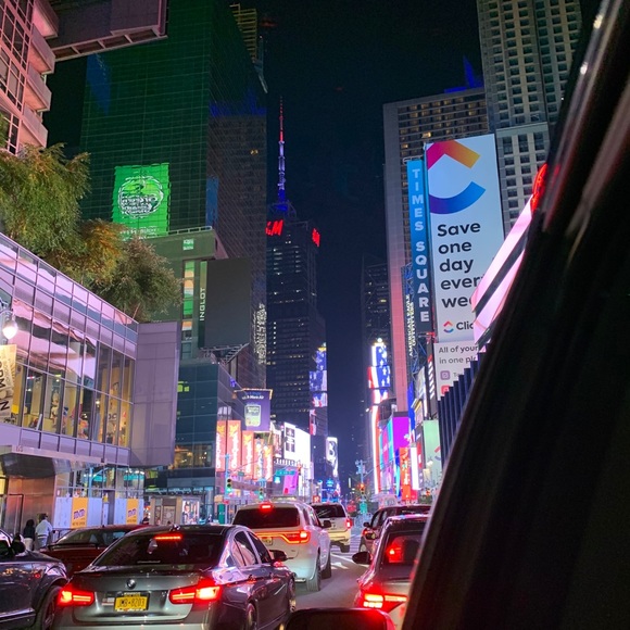 Meet your Posher, Vale - Picture 1 of 1